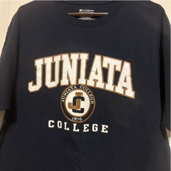 Juniata College Size Large T-Shirt - Picture 2 of 4